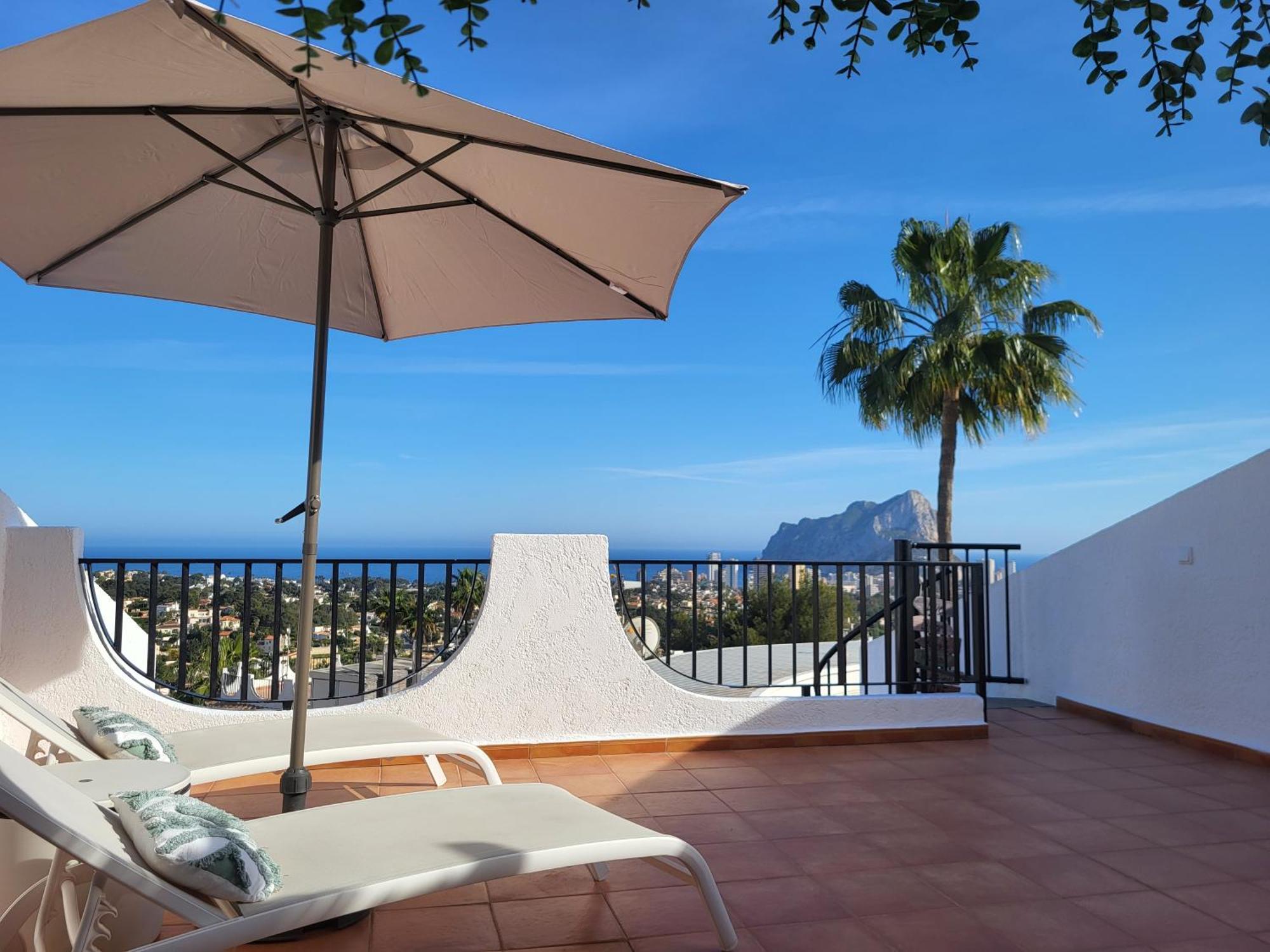 Casa Sunrise - Costa Blanca House With Rooftop, 5 Swimming Pools And Panoramic Sea- And Views At Penon De Ifach Calpe Exterior photo